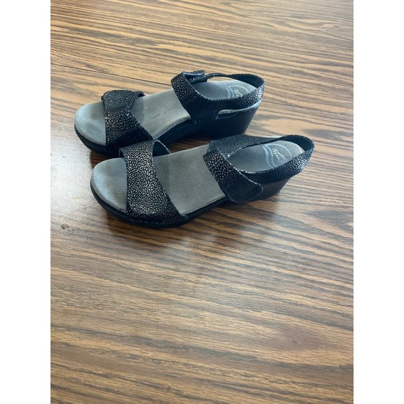 Dansko woman’s black shimmery Velcro closure sandals - Picture 2 of 7